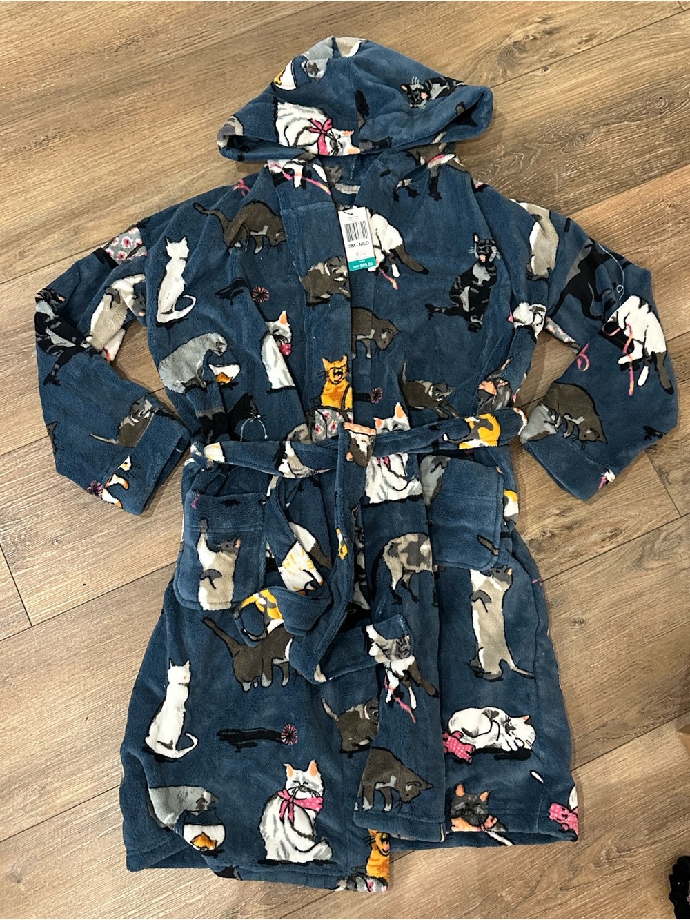 NWT Vera Bradley Fleece Robe, Small-Medium, Cats Print! “Cat’s Meow”